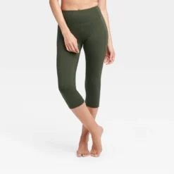 Women's Simplicity Mid-Rise Capri Leggings 20" - All In Motion™ -All In Motion GUEST 3afd1da3 0e11 4210 b016 12d197cbc298