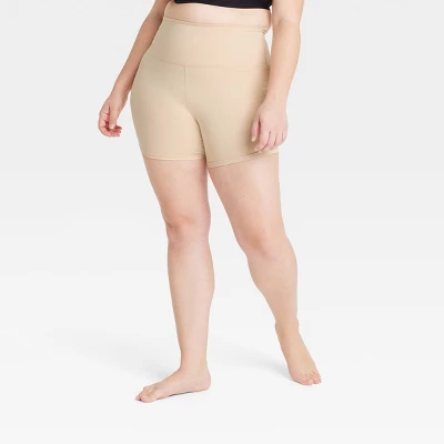 Women's Brushed Sculpt Curvy Bike Shorts 5" - All In Motion™ 4 Women's Brushed Sculpt Curvy Bike Shorts 5" - All In Motion™ - Image 2