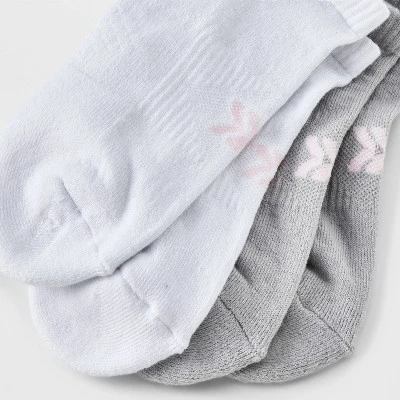Women's Foundation Cushioned 6pk Low Cut Socks - All In Motion™ White/Light Gray 4-10: Arch Support, Zone Cushioning 4 Women's Foundation Cushioned 6pk Low Cut Socks - All In Motion™ White/Light Gray 4-10: Arch Support, Zone Cushioning - Image 2