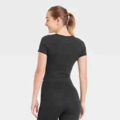 Women's Everyday Soft Cropped Short Sleeve T-Shirt - All In Motion™