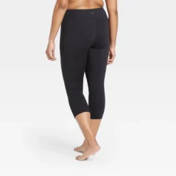 Women's Simplicity Mid-Rise Capri Leggings 20" - All In Motion™ -All In Motion GUEST 7a51b337 fca2 411c b7b9 6fc20e0093bc