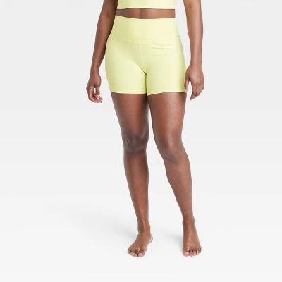 Women's Brushed Sculpt Curvy Bike Shorts 5" - All In Motion™ 12 Women's Brushed Sculpt Curvy Bike Shorts 5" - All In Motion™ - Image 10