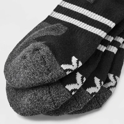 Men's Training 8pk No Show Socks - All In Motion™ 6-12 4 Men's Training 8pk No Show Socks - All In Motion™ 6-12 - Image 2