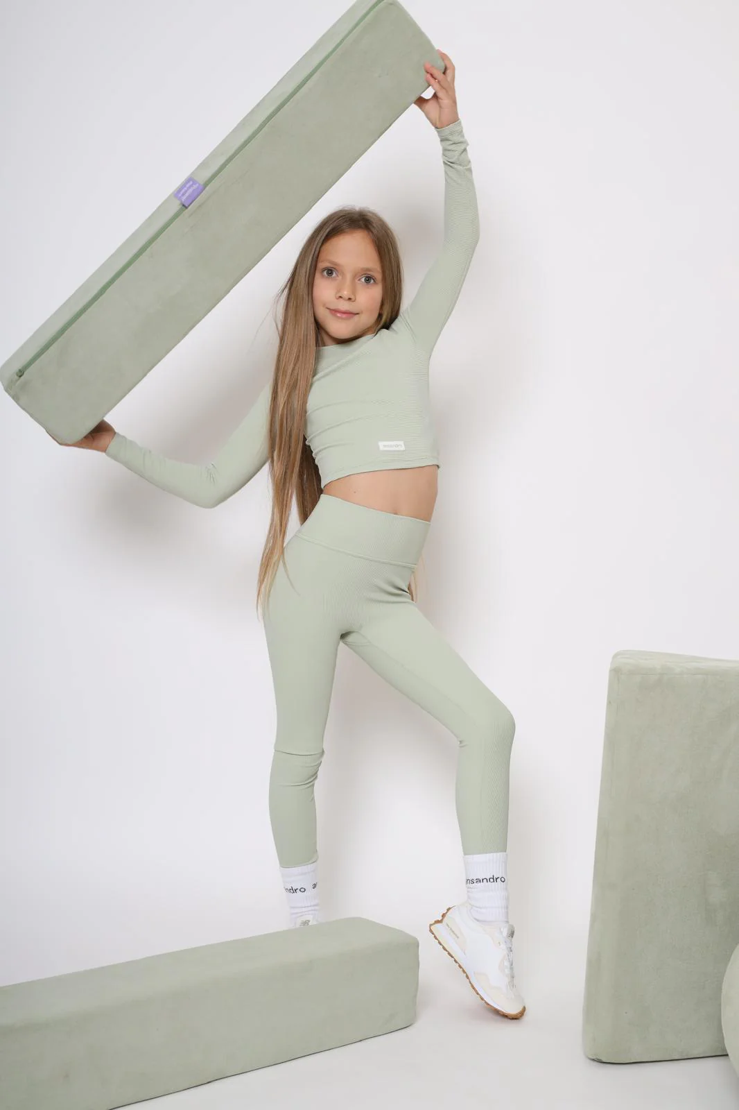 All In Motion 39 All In Motion -All In Motion SS0FC072E9 CE35 4D87 974D 1072EC958FAA